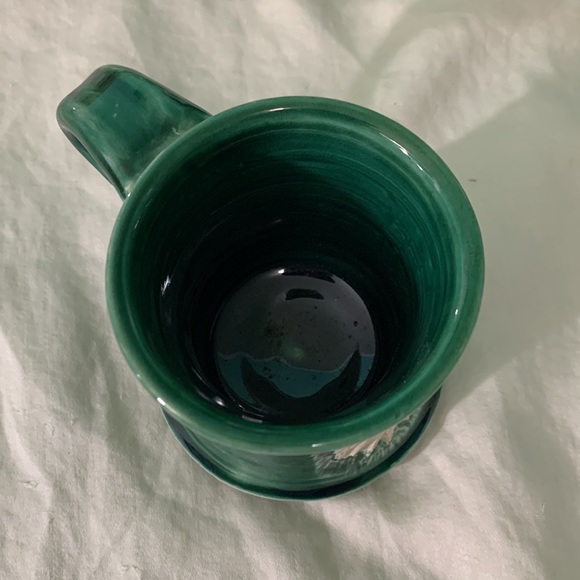 Handmade ceramic green mug with eagle on side - Picture 5 of 6